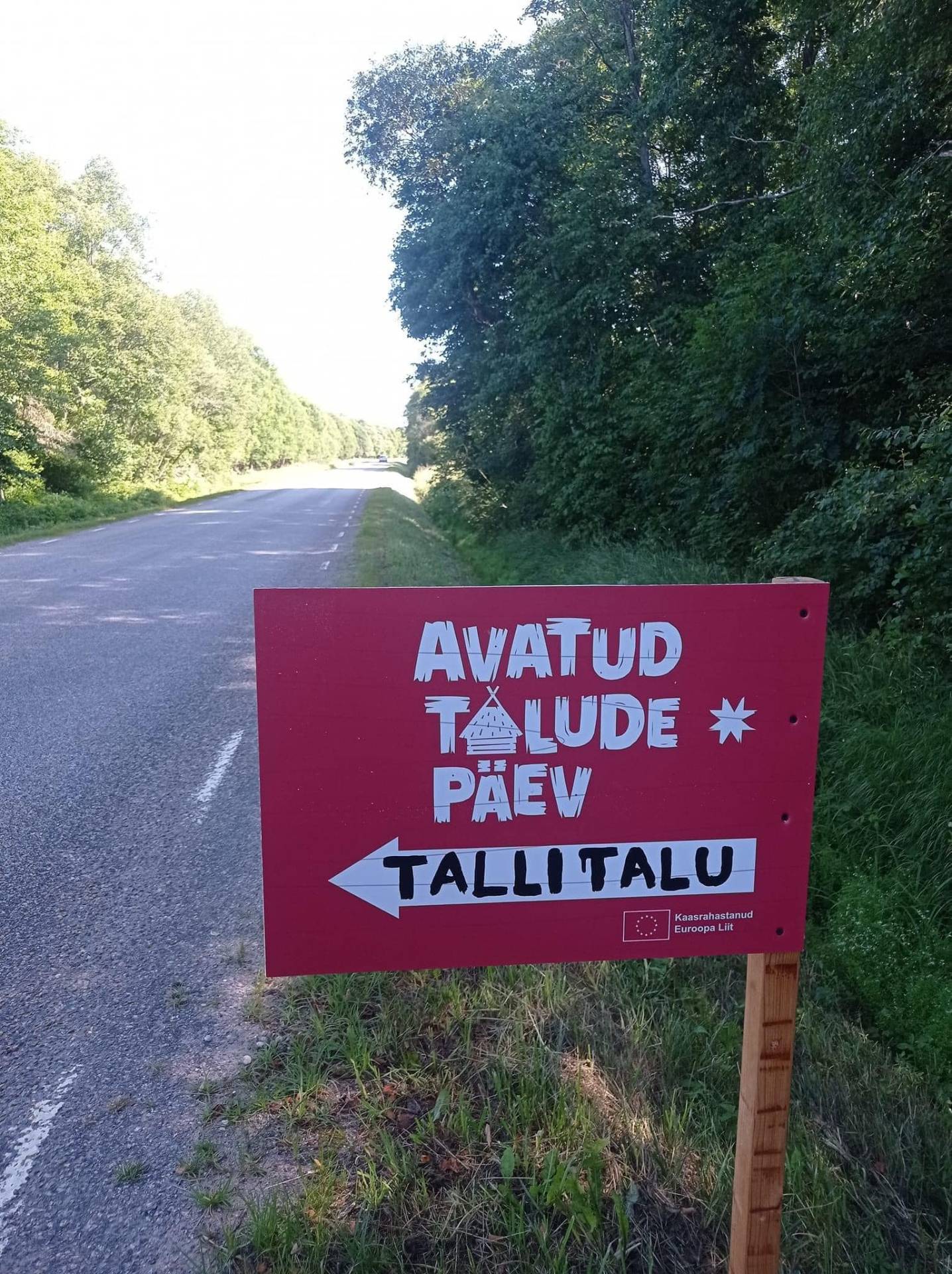 Avatud talude päeva suunaviit Talli talu juurde